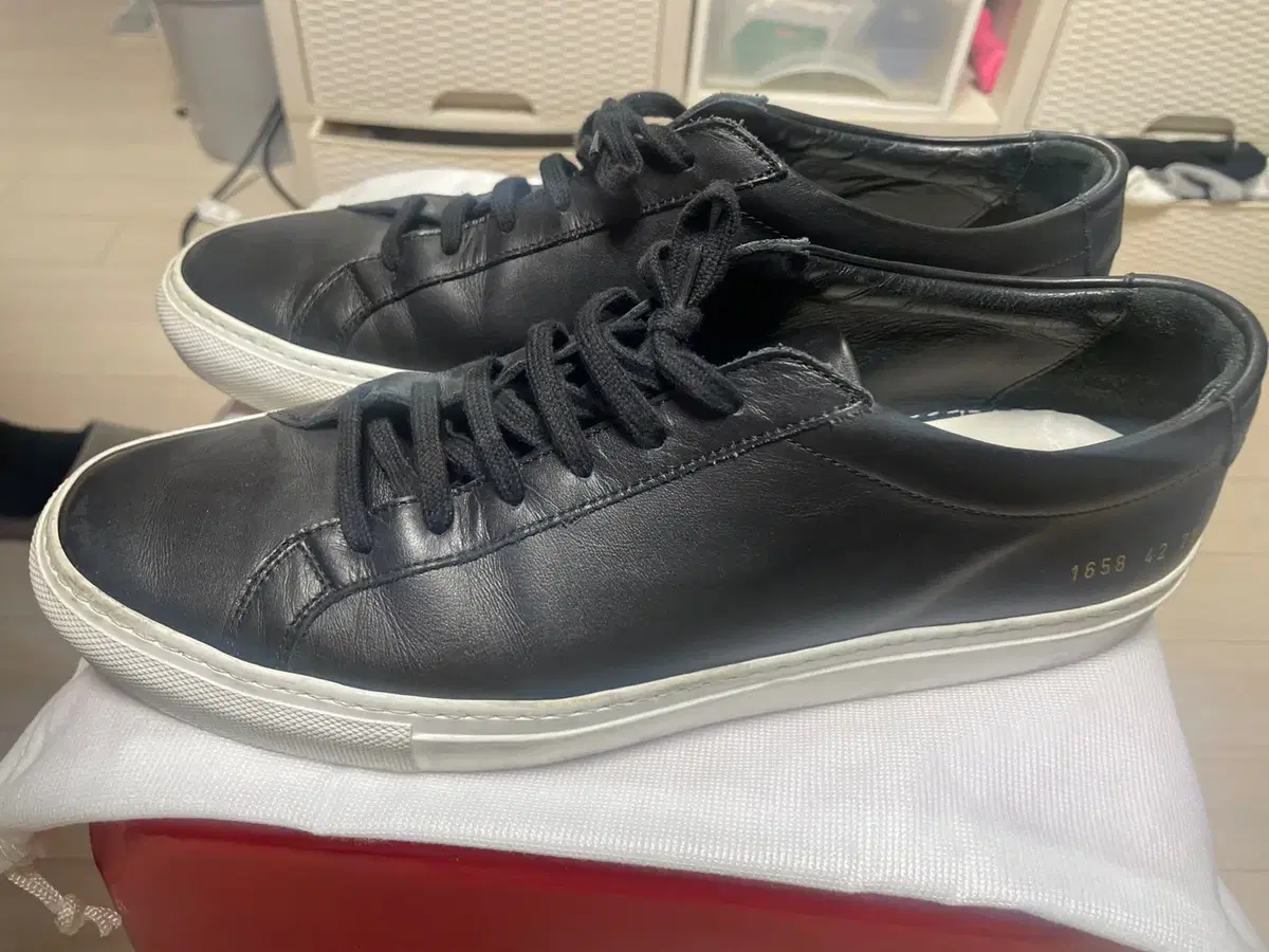 Achilles Low Black White size 42 270 Common Projects
