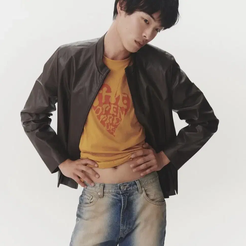 Hifi Funk Wrinkle Top Charcoal on Bunjang Global Site.