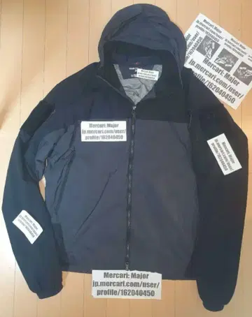 Tilak 마운틴 후드티