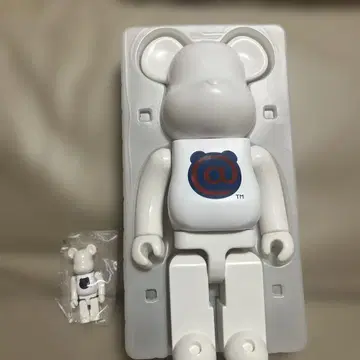베어브릭 EXHIBITION'05 400 100