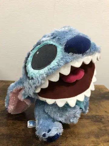 스티치 봉제 인형
