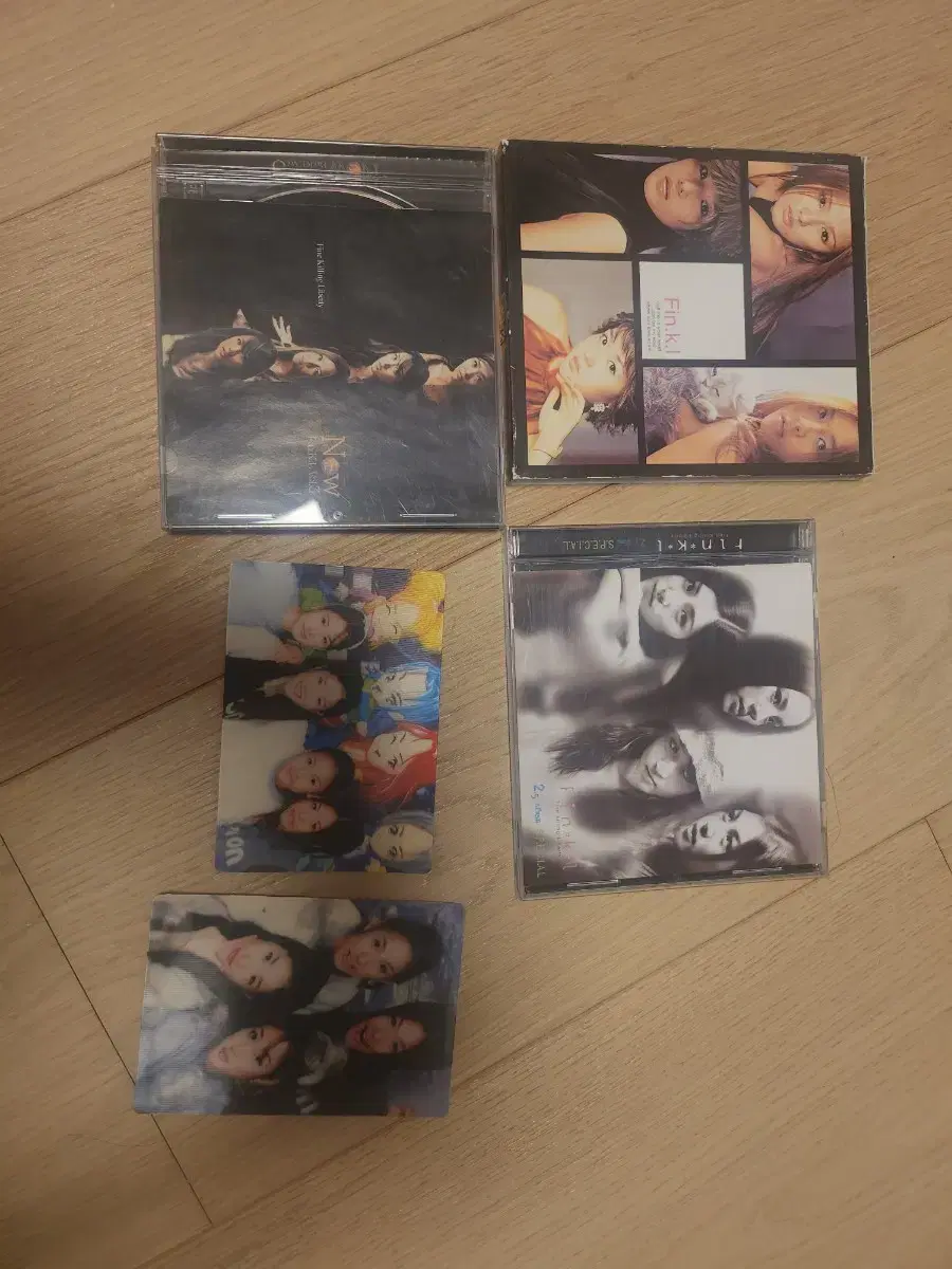 Fin.K.L Lee Hyo-ri 3 albums, 2 rare photocards