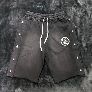 미사용 새상품 Hellstar Snap Shorts 하프 팬츠