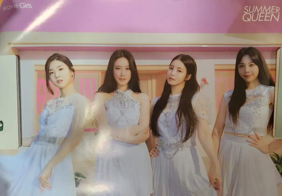 Brave Girls 2-piece poster set