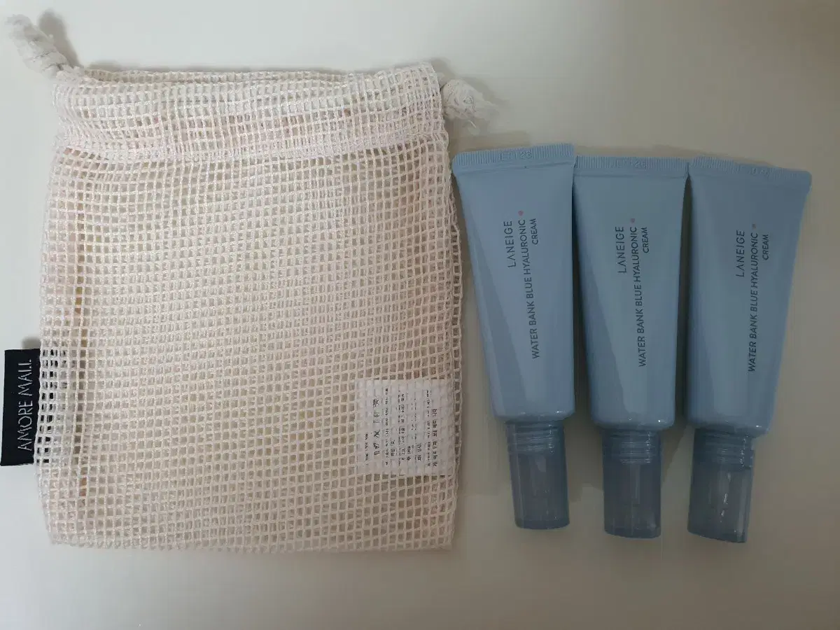 Amore Mall Soap Bubble Net + Laneige Water Bank Moisture Cream (for normal to dry skin) 75ml