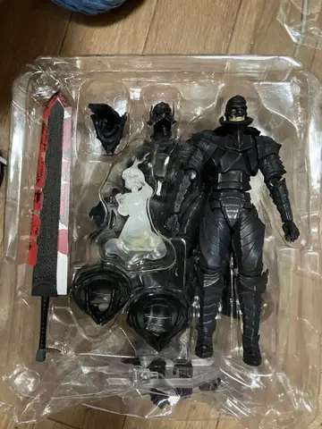figma410 베르세르크 갓츠 광전사 해골 리페인트 ver.