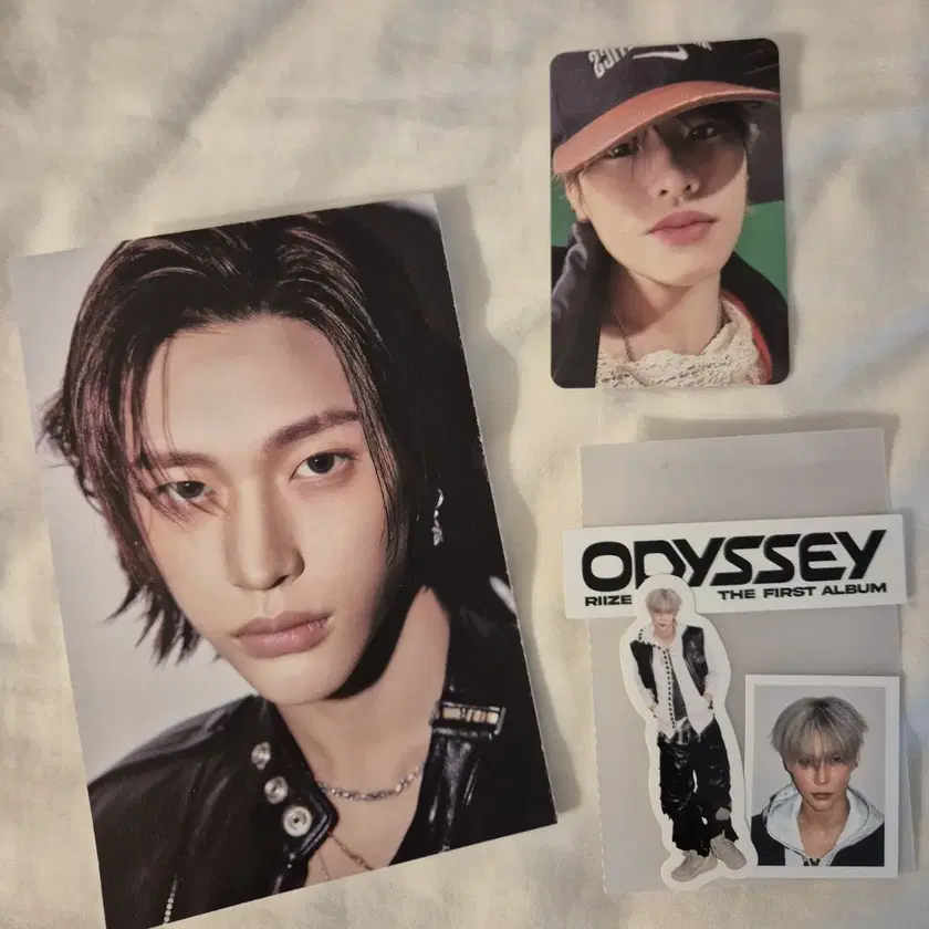 Buy RIIZE Signed albums, Rare photocards on Bunjang!