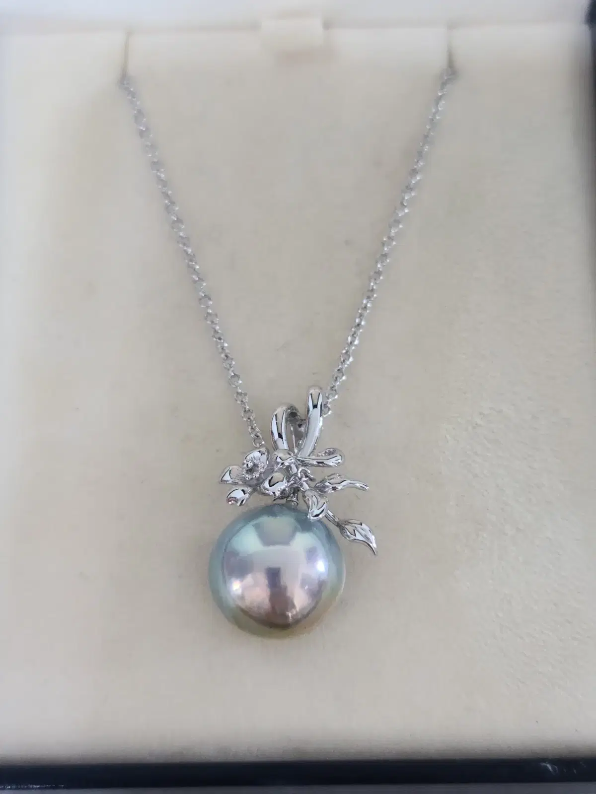 TASAKI Mabe Pearl Necklace