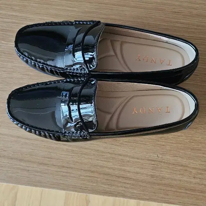 ☆送料無料☆ TANDY ☆ Michelle by Tandy COWHIDE LOAFER☆ ☆送料無料☆ TANDY ☆ Michelle by Tandy COWHIDE LOAFER☆