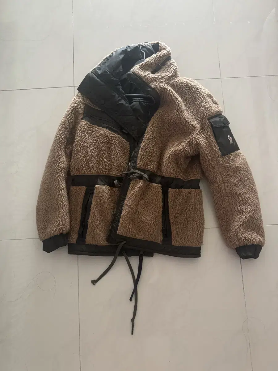 몽클레어 그레노블 리버시블 패딩자켓