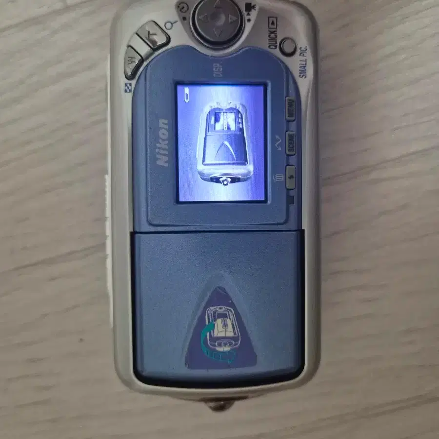 NIKON | 니콘 Nikon Coolpix 2500 Digital Camera, Vintage Camera on