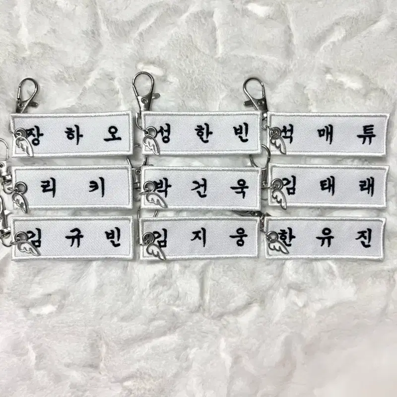 제베원 명찰 키링 자수 아크릴 포카 비공굿 한유진김규빈리키성한빈 앤더블
