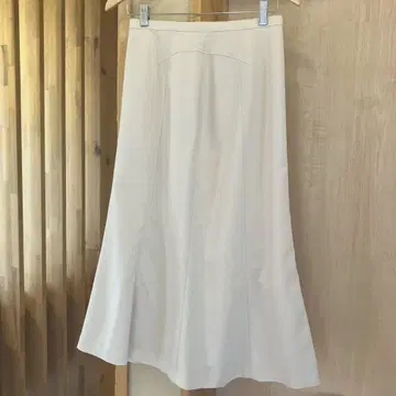 타이트 헴 플레어 스커트 L 베이지 플레어 실루엣 롱 기장 익명 배송