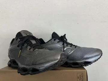 중고 mizuno WAVE TENJIN LAMBORGHINI SILVER