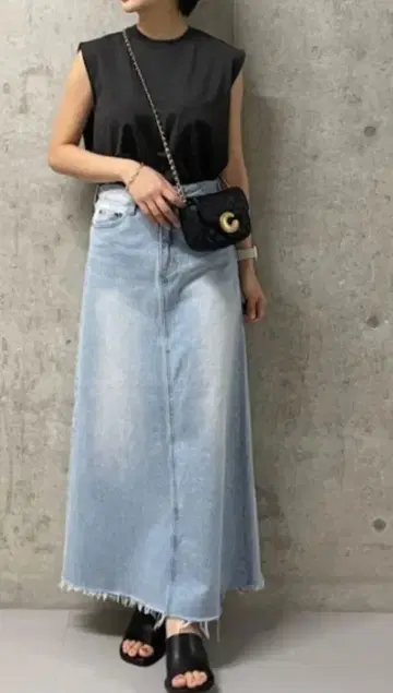 새상품 미라 오웬 A 라인 뒷면 벤츠 롱 데님 스커트