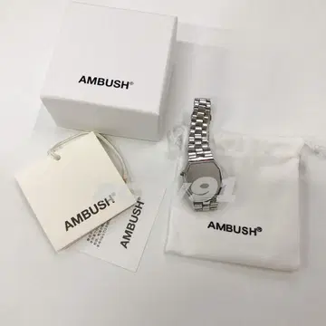 Ambush 시계형 팔찌