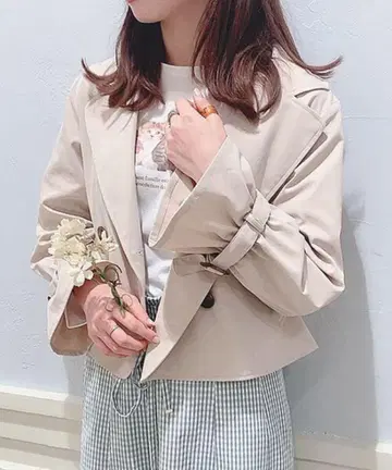 숏 트렌치코트