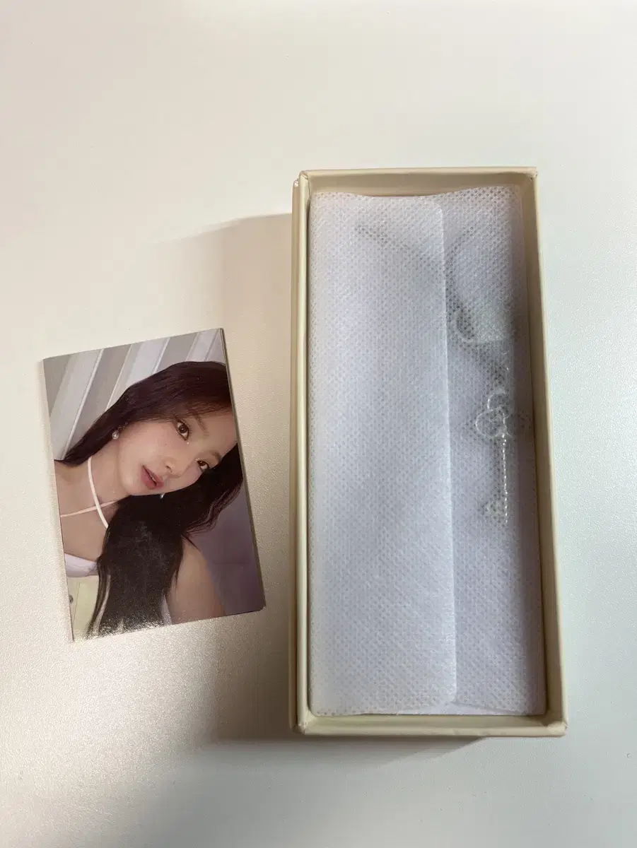 프로미스나인 이나경 목걸이(포카 포함)