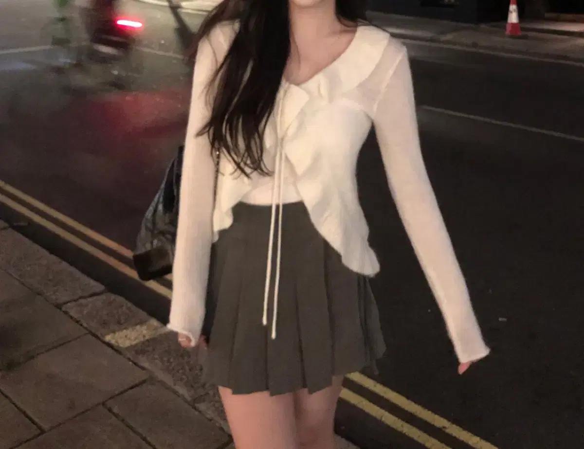 더위시 리즈 leeds ) Senne ruffle cardigan