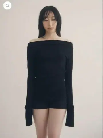 Comme Si 스튜디오 2웨이 슬릿 톱 (블랙)