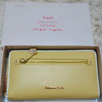 LIZLISA 미사용 새상품 지갑