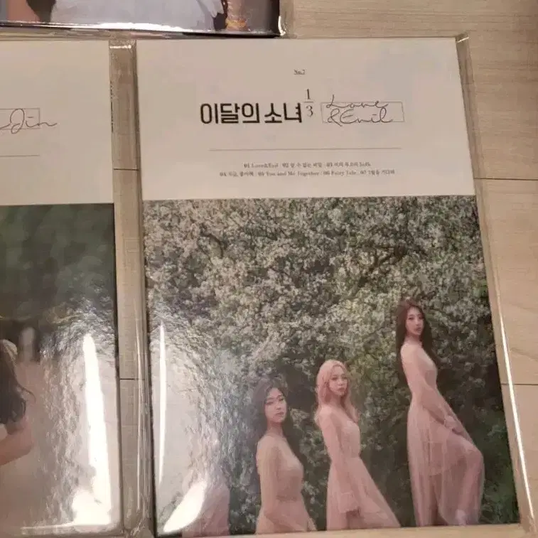 이달의소녀 이달소 앨범 1/3 유닛 cd 굿즈 포카 포토카드