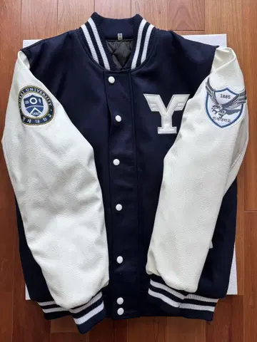 연세대학교 YONSEI 바시티 자켓 네이비/화이트