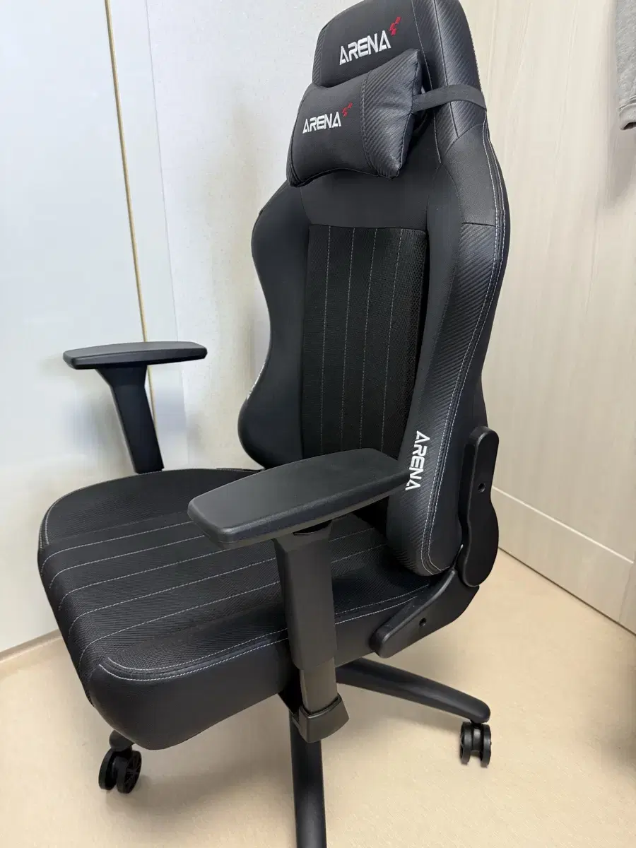 Xenics Arena x Gaming Mesh Chair (Final Price)