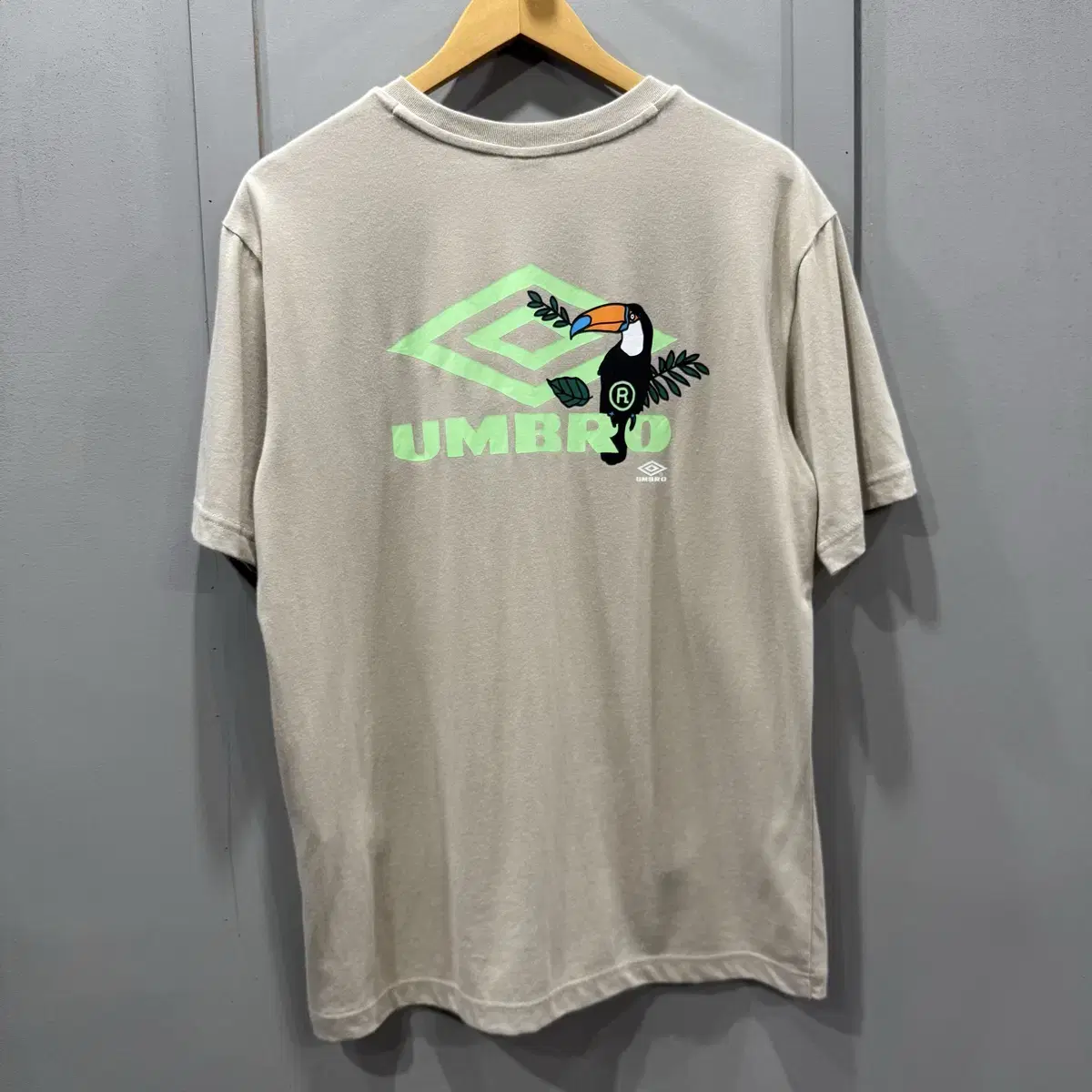UMBRO | 엄브로 85) Umbro Seersucker Short Sleeve Piste on