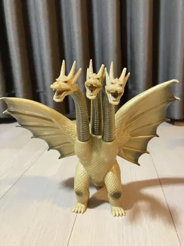 즉시 구매 및 가격 인하 환영! 고질라 '킹 기드라' 일본제 등 세트