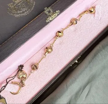 Juicy couture 하트 참 포함 팔찌