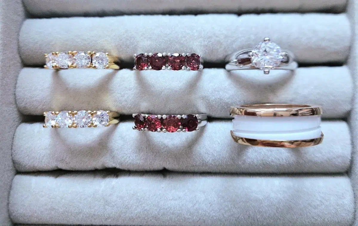 Tirr Lirr Gem vahn Rings L size (US 7-7.5)