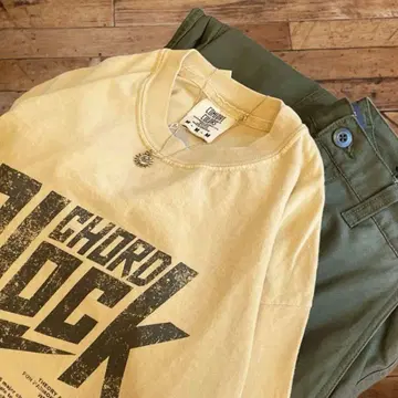 새상품 피그먼트 BLOCK CHORD 로고 반팔 티셔츠 머스타드