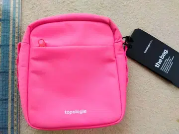 topologie TINBOX MEDIUM 백 토폴로지 핑크