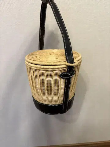 새상품급 유나이티드 애로우즈 바스켓 백