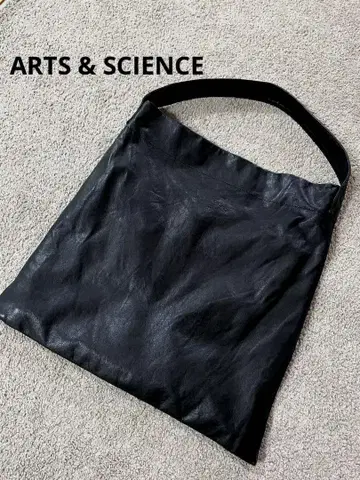 ARTS&SCIENCE 예술과 과학 가죽 전면 아치 로고