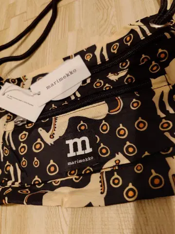 Marimekko 사코슈