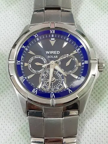 WIRED 솔라 손목시계