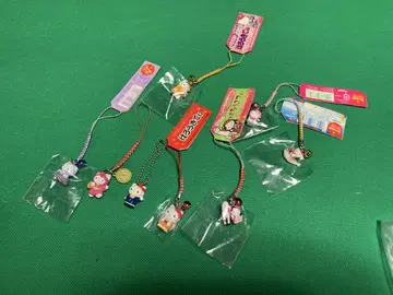 가격 인하 키티 스트랩 8개