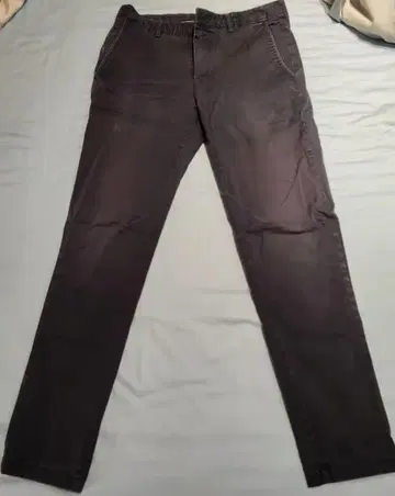 다크 그레이 슬림 핏 팬츠
