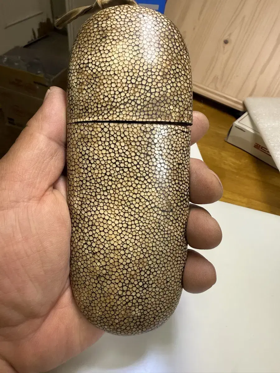 Uhffy Eyeglass Case Modern History Goods