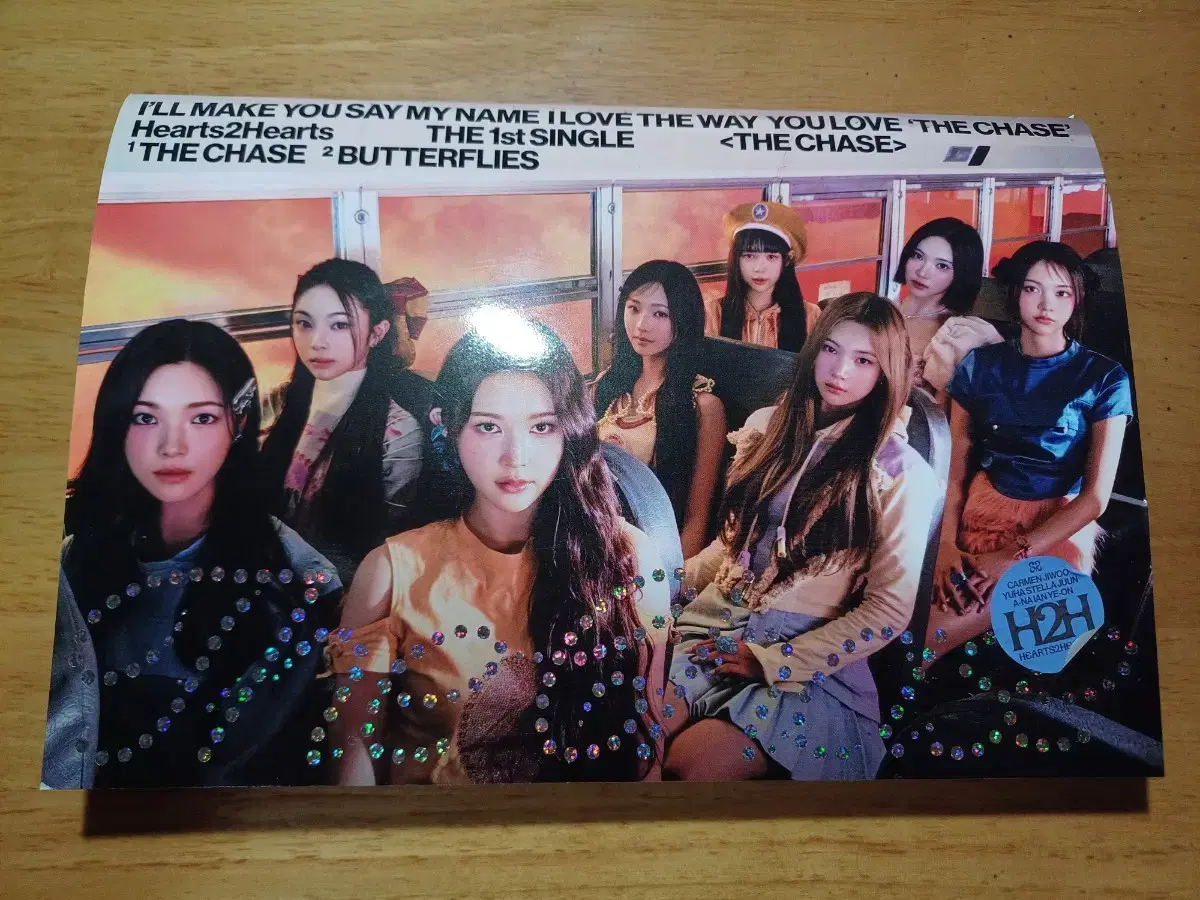 hearts2hearts album sell
