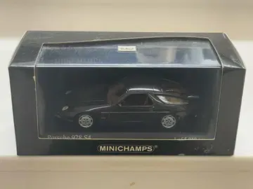 MINICHAMPS 포르쉐 928 S4 1991 블랙