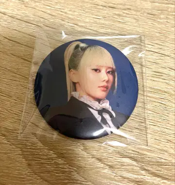 XG 히나타 캔뱃지