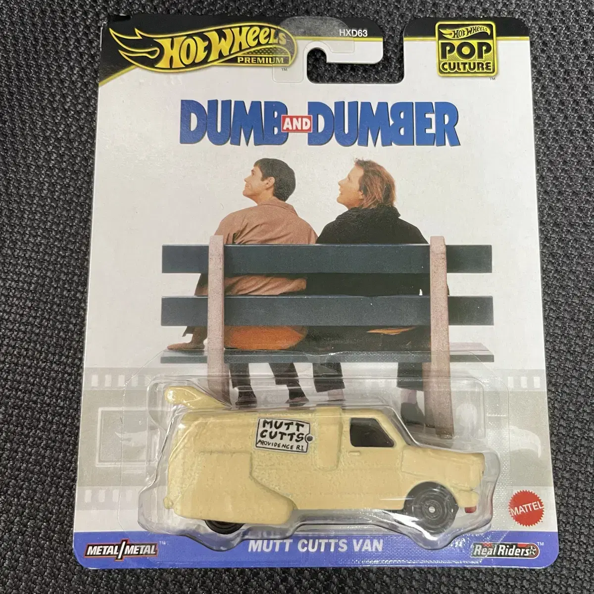Hotwheels Dumb and Dumber MUTT CUTTS VAN New