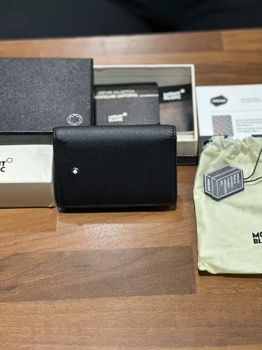 Montblanc wallet quick sale in Busan (negotiable this week only)