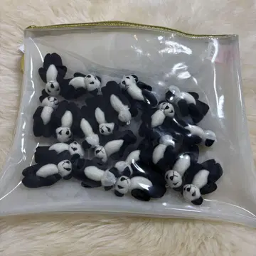 아차츄무 팬더 디자인 클러치백