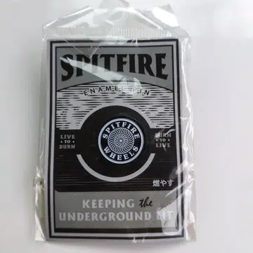 SPITFIRE 핀 배지