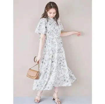 정가 9900엔 dazzlin 백 리본 프린트 원피스