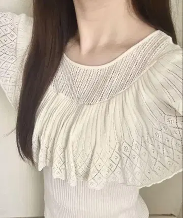 JILLSTUART 슬리브리스 탑 화이트